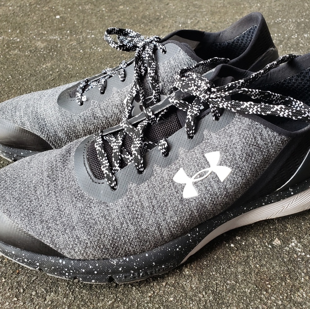 Under Armour Sneakers